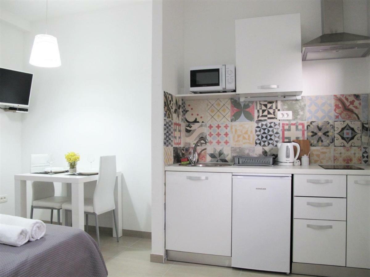 Seaeye Trogir Apartamento Exterior foto